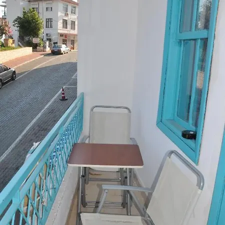 Hotel Nisa 2*
