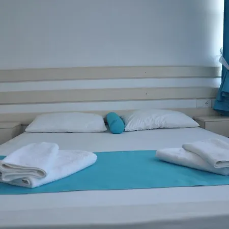 Hotel Nisa 2*